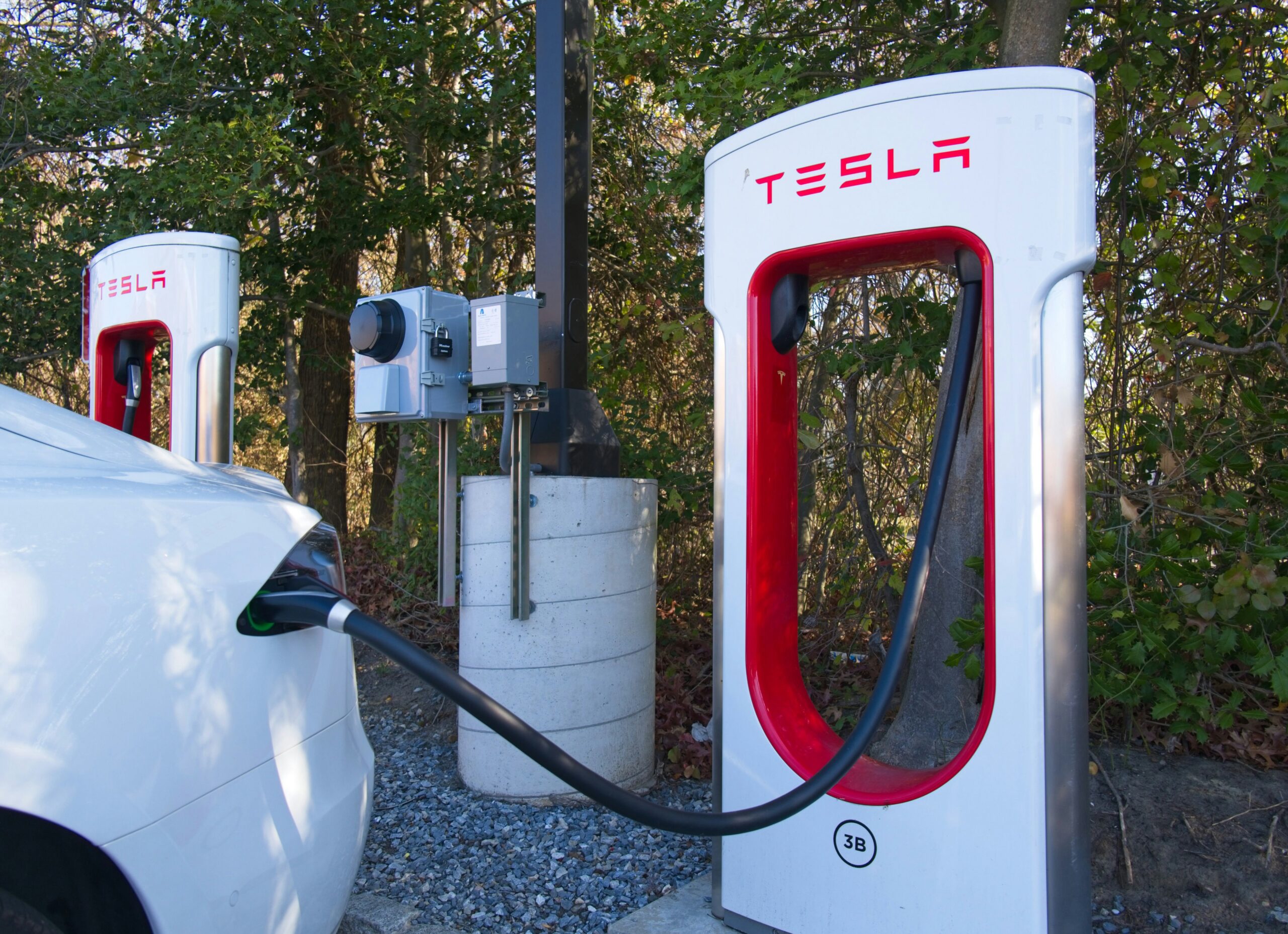 Tesla Q3 deliveries: a Tesla charging at a Supercharger